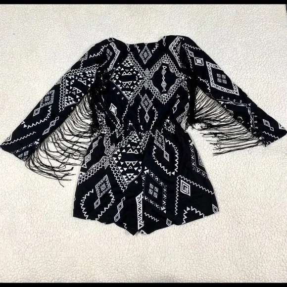 NWT Tribal Print Fringed Romper-Size S - Picture 2 of 2